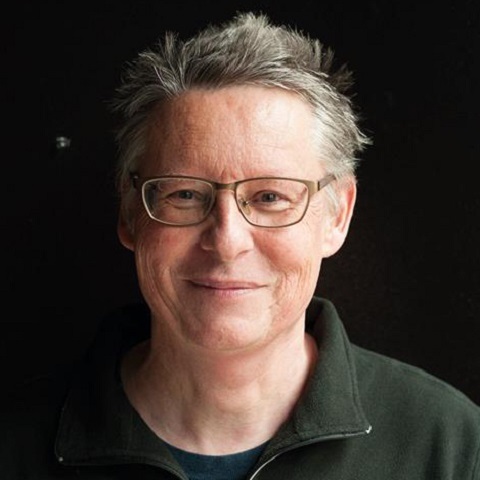 1_Thomas-Widmer_Portrait_4-2016_s.jpg